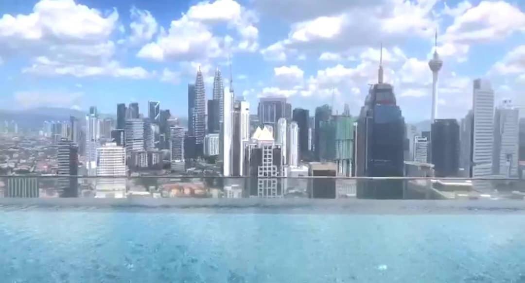 Regalia Suites Klcc View Rooftop Infinity Pool By Angkasa Homes Kuala Lumpur Exteriér fotografie