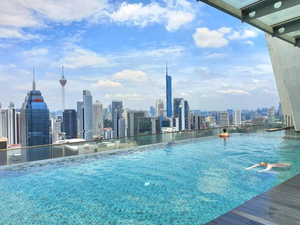Regalia Suites Klcc View Rooftop Infinity Pool By Angkasa Homes Kuala Lumpur Exteriér fotografie