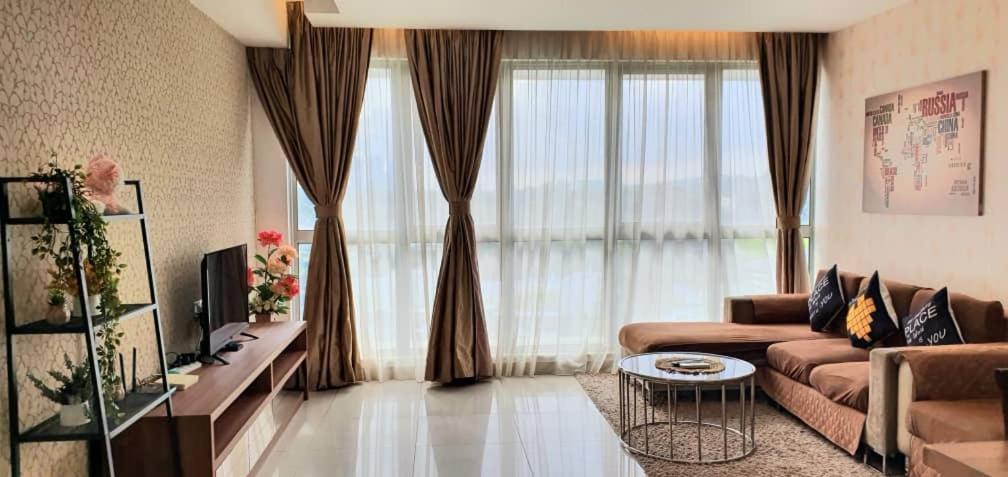 Regalia Suites Klcc View Rooftop Infinity Pool By Angkasa Homes Kuala Lumpur Exteriér fotografie