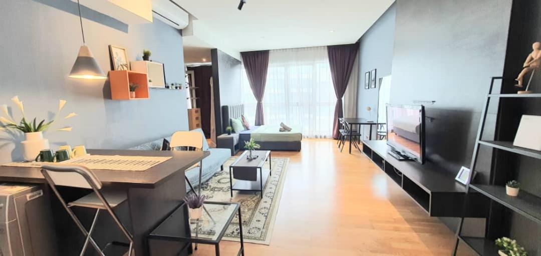 Regalia Suites Klcc View Rooftop Infinity Pool By Angkasa Homes Kuala Lumpur Exteriér fotografie